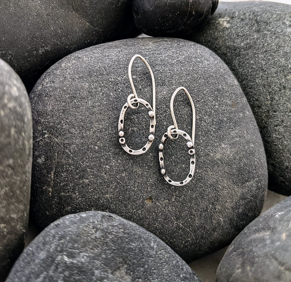 Image of Mini Oval Pebbles Earrings