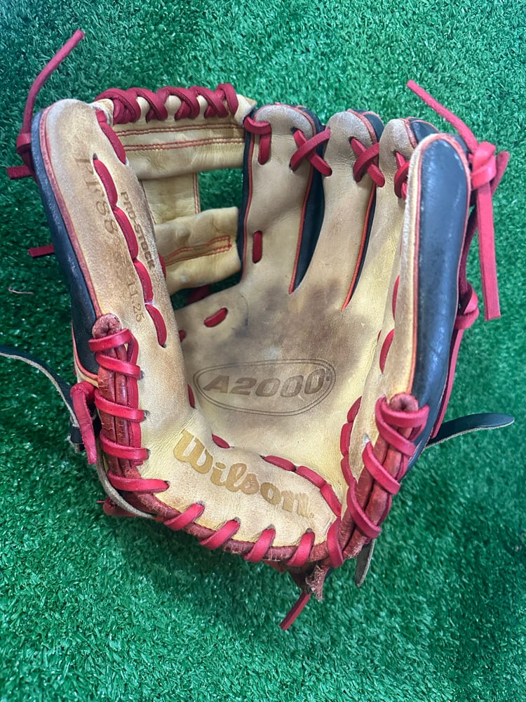 Image of Wilson A2000 PF88 11.25 - 