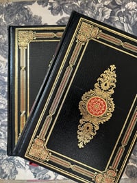 Image 1 of Notre-Dame de Paris, Victor Hugo, éditions de luxe Famot, 2002, en 2 tomes