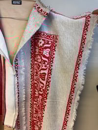 Image 7 of Daisy shirt, red (one size)