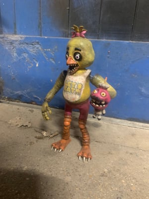 FNAF Plus Chica Mini Blinking Animatronic 