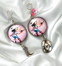 Image 2 of WHERE THEM FANS AT BETTY BOOP EARRINGS 