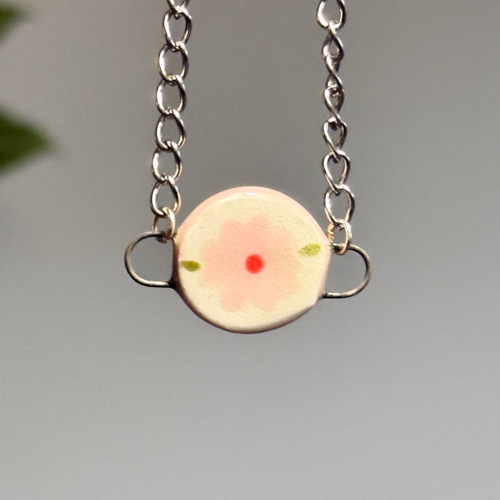 image of flower charm necklace 