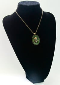 Image 4 of Absinthe Rocks Skullie Glow Pendant
