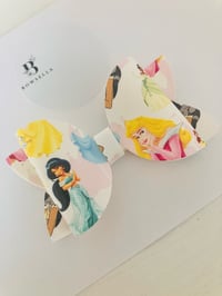 Princess bow