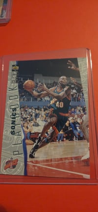 Image 4 of Shawn Kempt (4 cards)