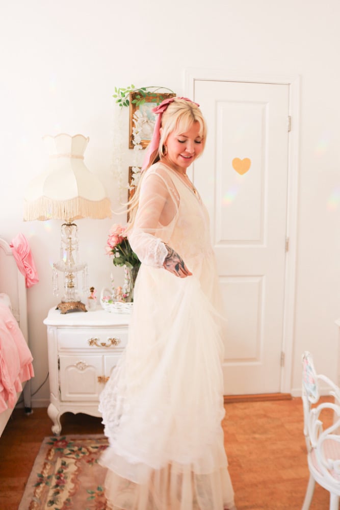 Image of WOW Vintage Off White Magnet Art By Lynn Yang Prairie Dress with Lace Layering (Large)