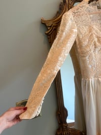 Image 14 of 1940s Satin & Lace 