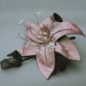 Image of R57 Silvery Pink Lily