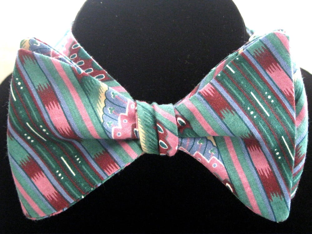 Image of Wallpaper Willy Bow