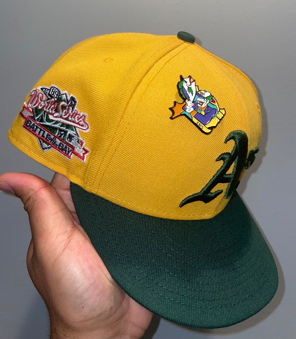 “The Laughing Fish” Double Joker Pin Set