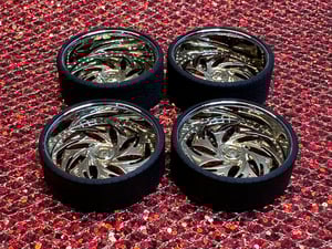 26” Artis forged. Chrome ring w gold center