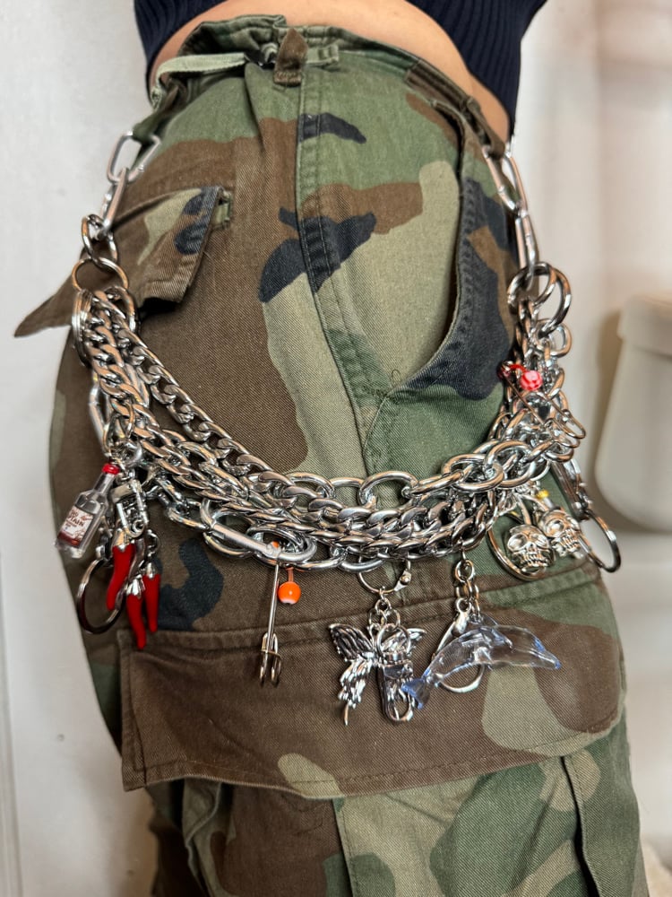 Image of CHARM CHAIN 06