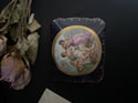 Boite à bijoux en porcelaine de Limoges, décor bleu et or fin