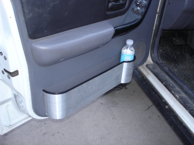 cherokee xj cup holder