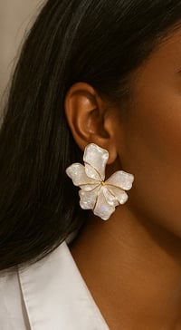 Image 2 of White Flower Stud Earrings