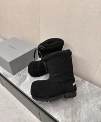 Image 4 of UNISEX FLUFF WINTER BOOTS