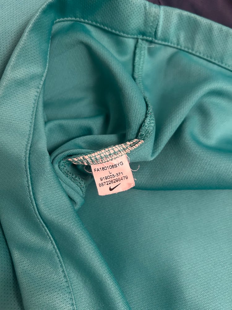 Image of Tottenham Hotspur “LUCAS 27” 2018/19 Third Shirt + patches.  (L)