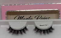 lashes beautiful 