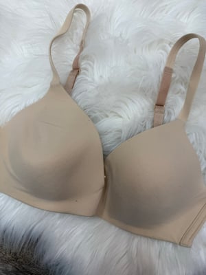 Image of Wacoal Beige Bra - 34B 