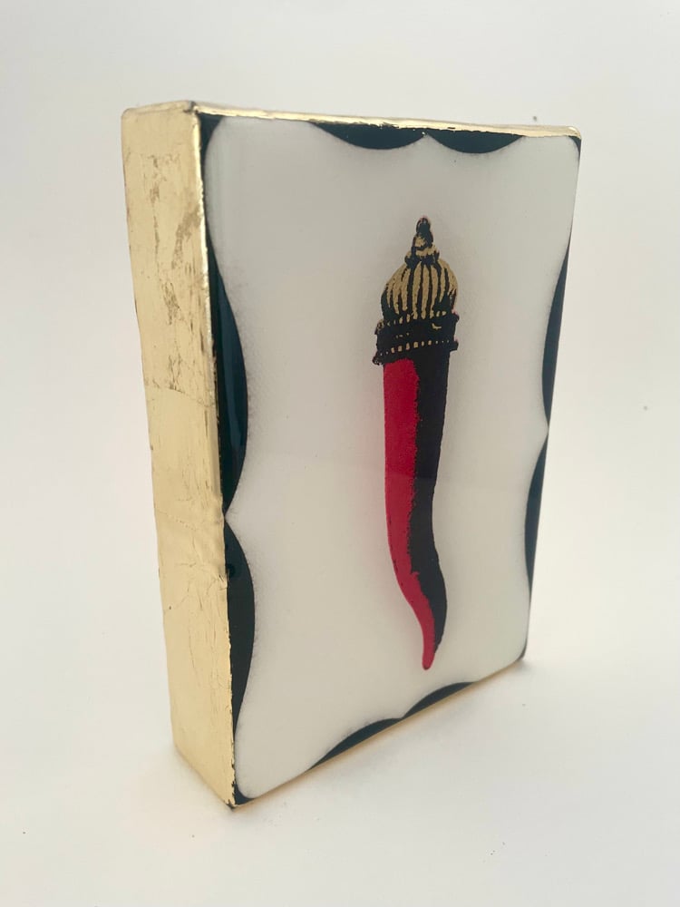 Image of Cornicello Decorative Border Black/White/Red 13cm x 18cm