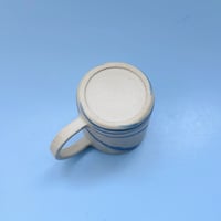 Image 4 of Swirl Mug - with handle / Large