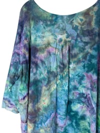 Image 10 of 1XL Cotton Woven Forager Top in Mermaid Watercolor Ice Dye