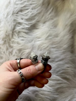 Image of Quartz Spike Bolts