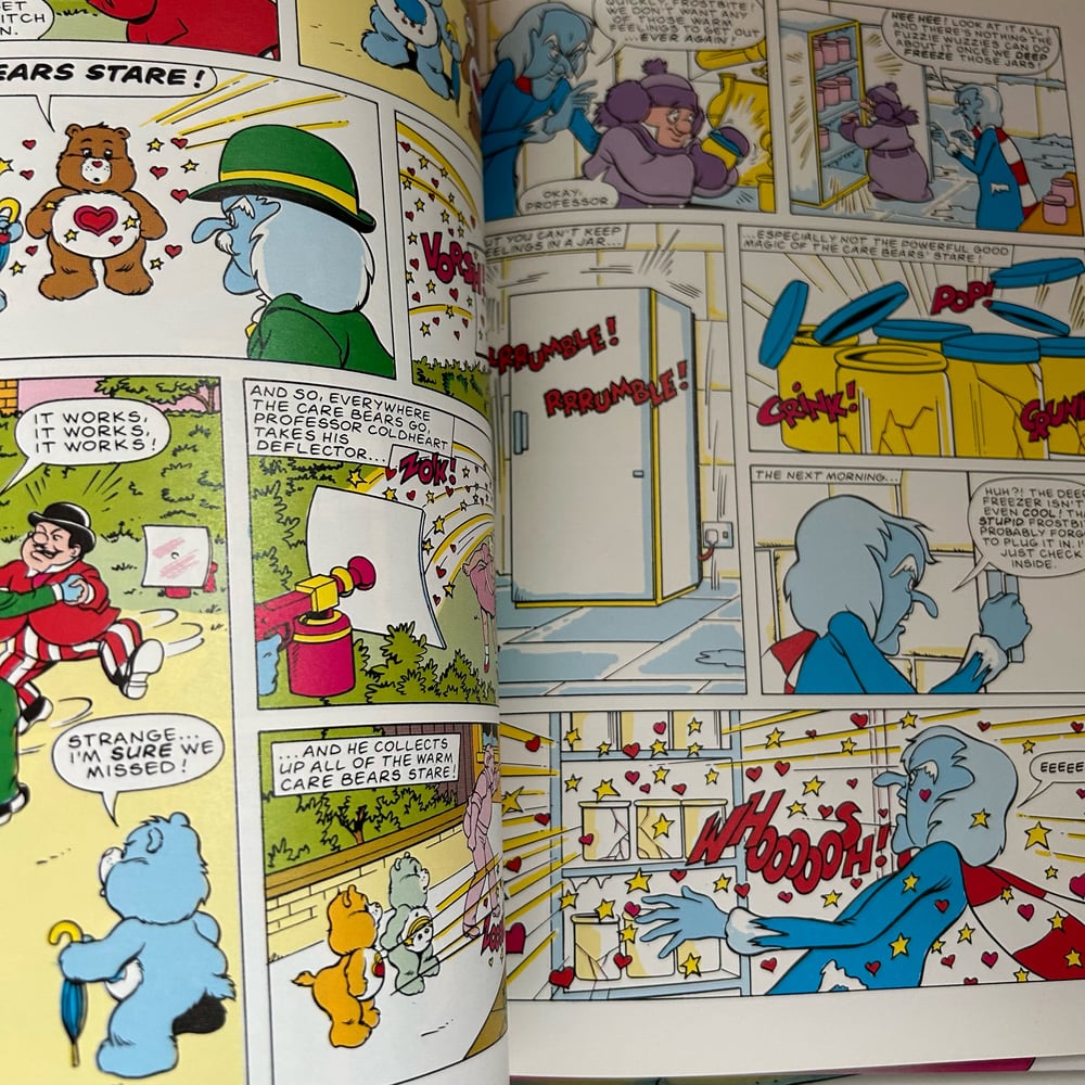 Image of LOT 4 BDS CARE BEARS ANNUAL