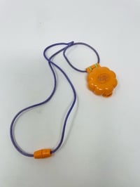 Image 4 of Polly Pocket vintage médaillon fleur orange complet