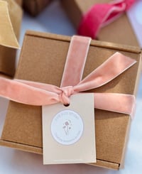Image 4 of Gift Wrapping 