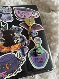 Image 5 of Kindle Charm - Bookish