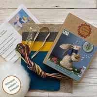 Image 3 of Prof Hare Stargazer Felt Craft Mini Kit