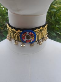 Image 3 of Festie choker -arch bead