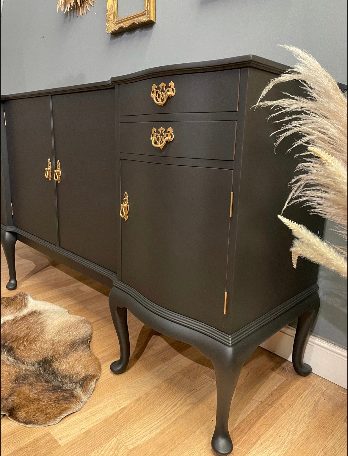 Image of Stunning black sideboard with Queen Anne legs 