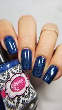 Image 5 of Glisten & Glow Aquarius