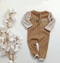 Image 1 of Newborn boys romper Federico | camel and beige