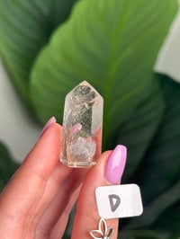 Image 4 of MINI INCLUSION QUARTZ TOWERS -BRAZIL-