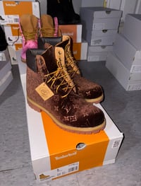 Image 3 of Brown Velvet LV 🐻