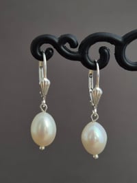 Image 1 of Boucles d'oreilles dormeuse perles de culture argent  ou or