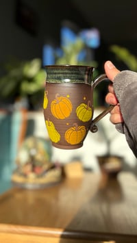 Image 7 of Pumpkin mug 01