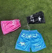Image 3 of Zihara Basic-Shorts 