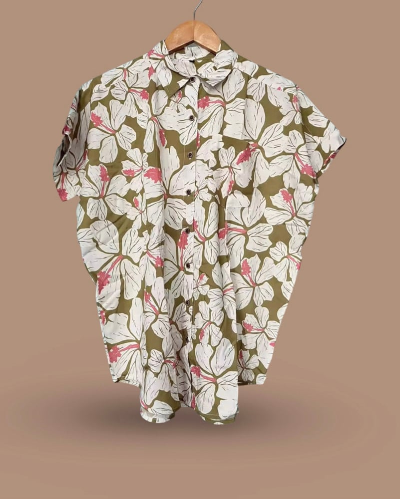 Image of Preorder Nāhiku Top