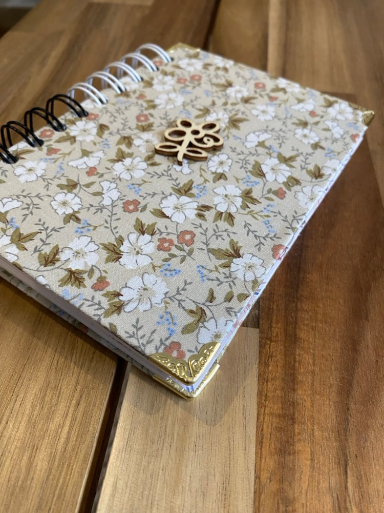 Image of libreta apuntes flores