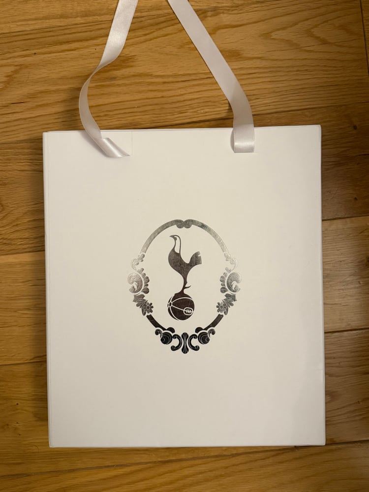 Image of BOXED Tottenham Hotspur 1901 Anniversary FA Cup Long Sleeve Shirt (M)