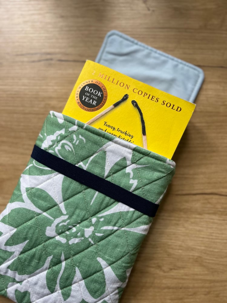 Image of Book Sleeve: Green Floral