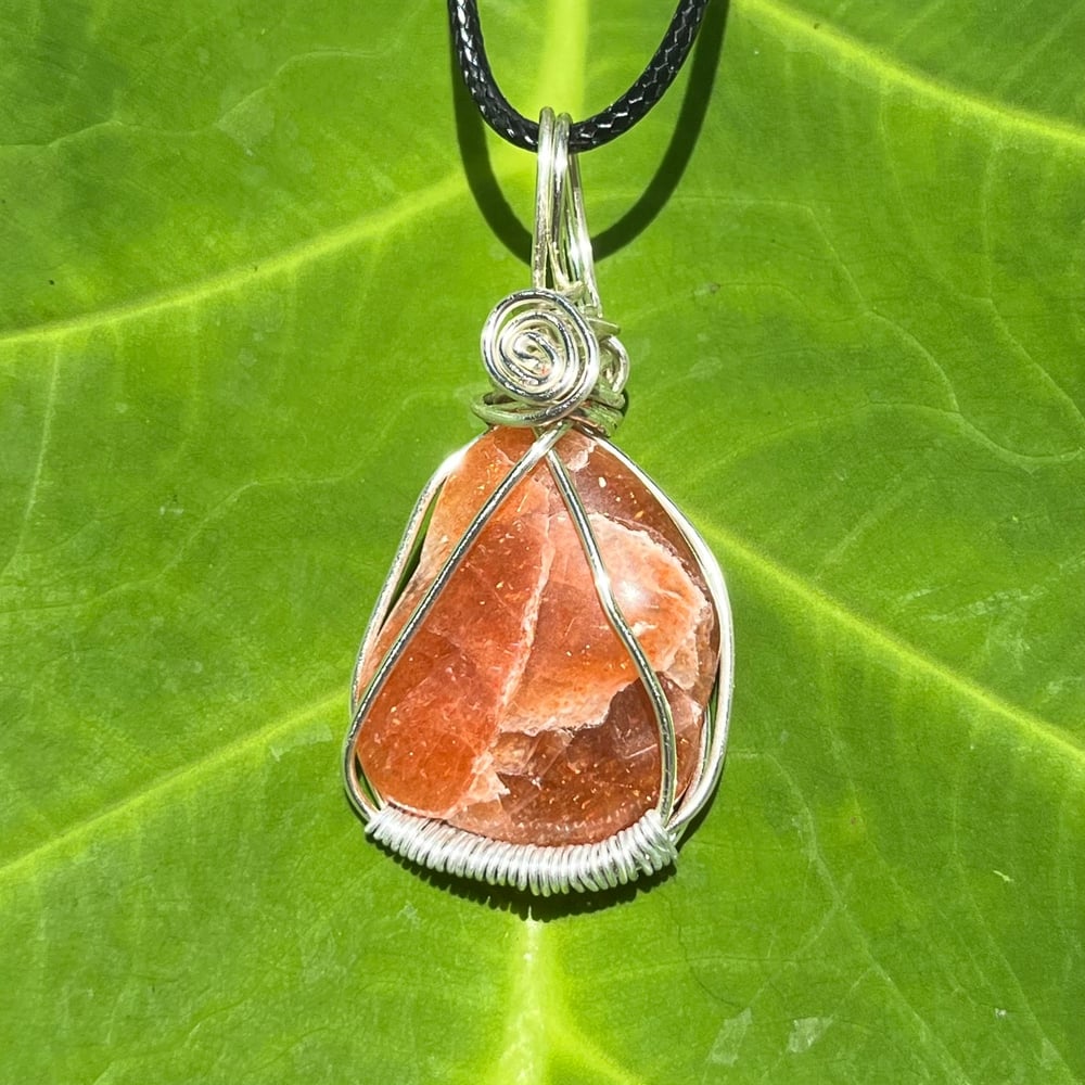 Image of sunstone pendant b