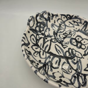 Image of FLOWERS FORAGE BOWL - LARGE