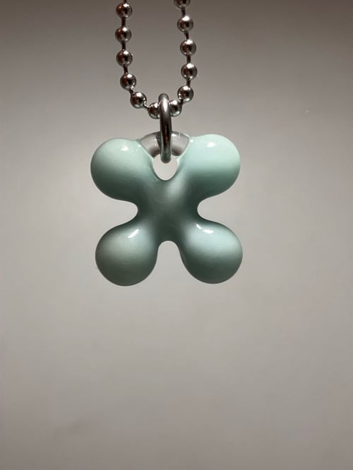 Image of lightest blue clover