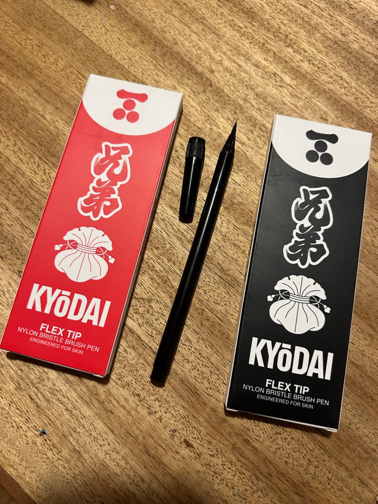 Image of Kyodai Flex tip pens